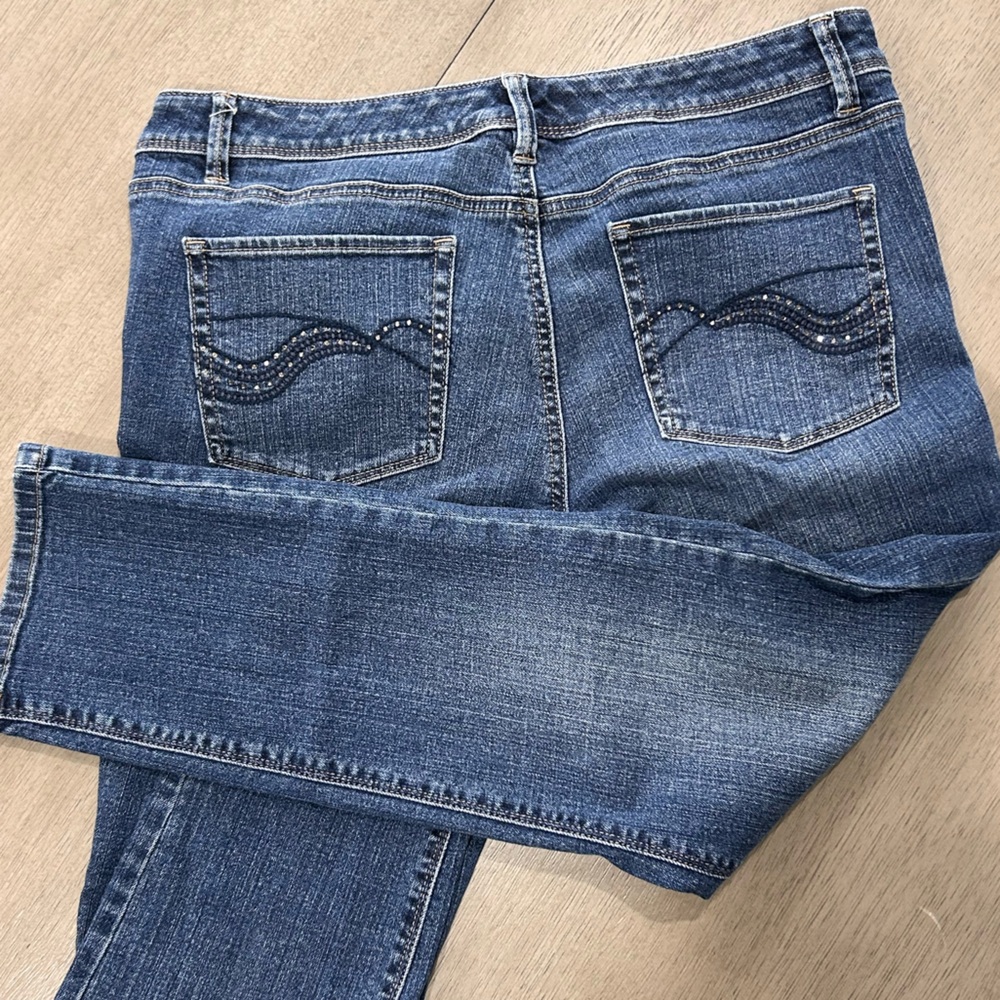 White House Black Market Blanc Ankle Blue Jeans